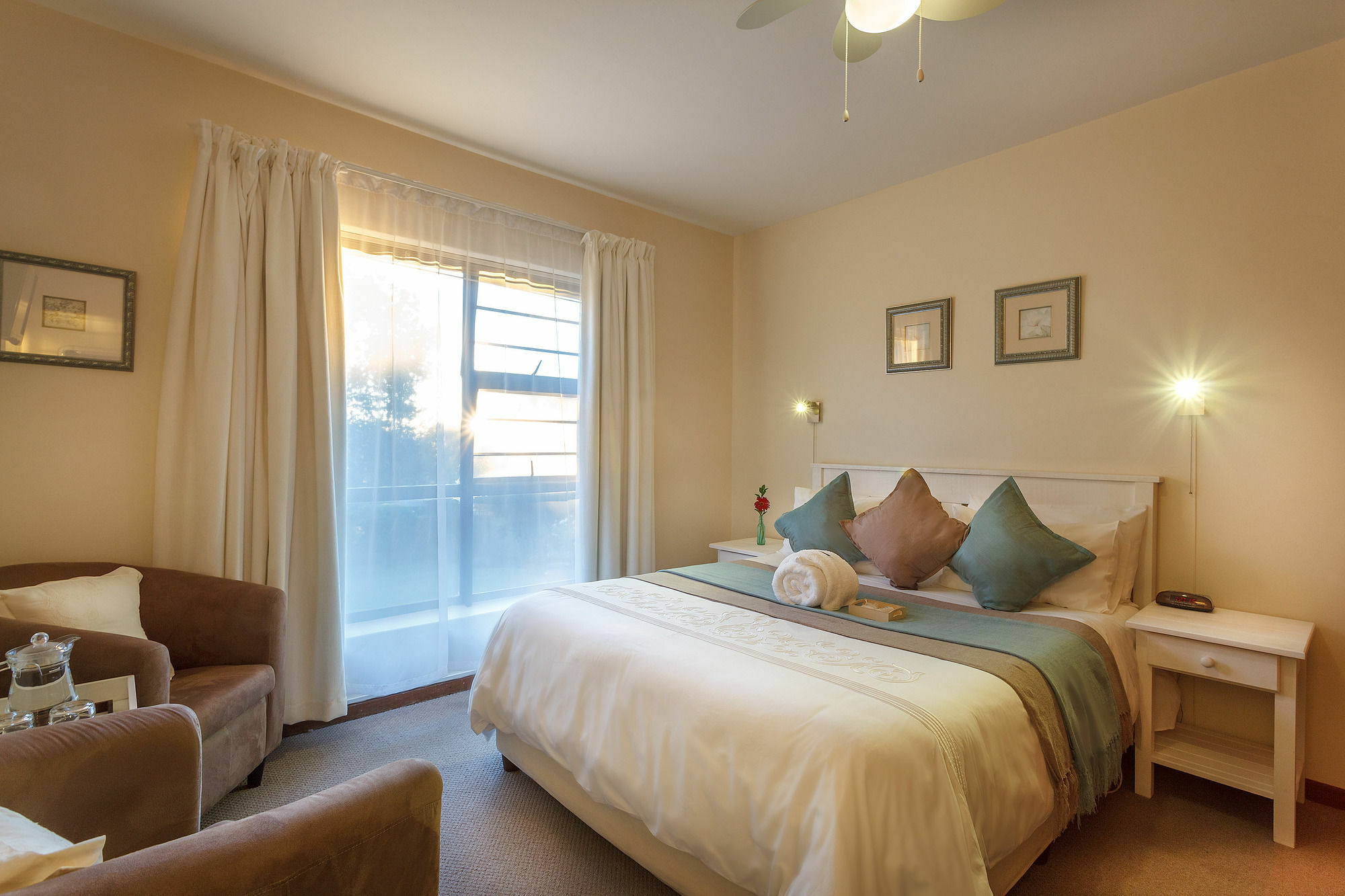 Jenny'S Guest House Grahamstown Exterior foto